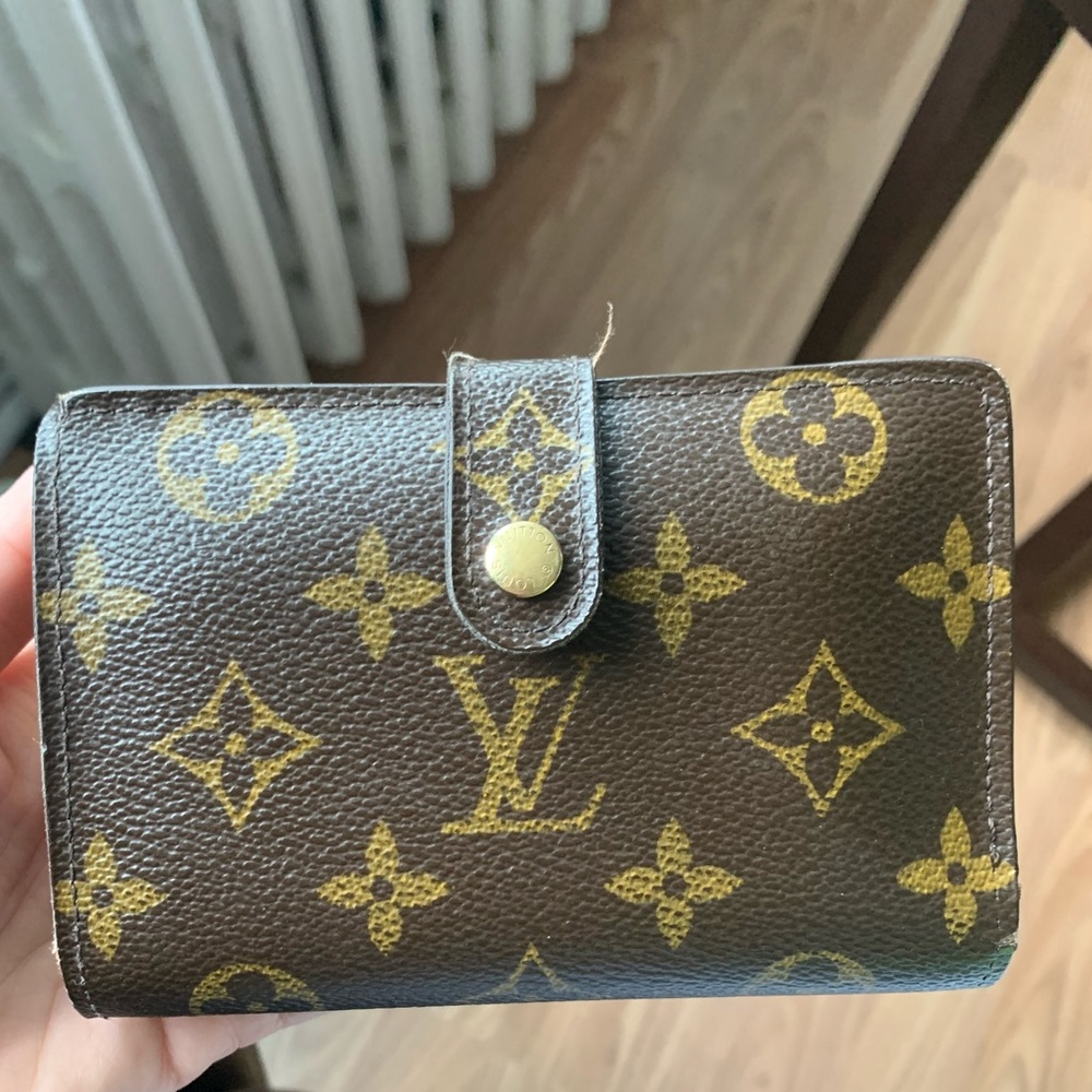 Authentic Louis Vuitton Wallet